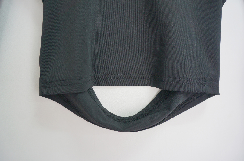 long sleeved tee detail image-S1L4