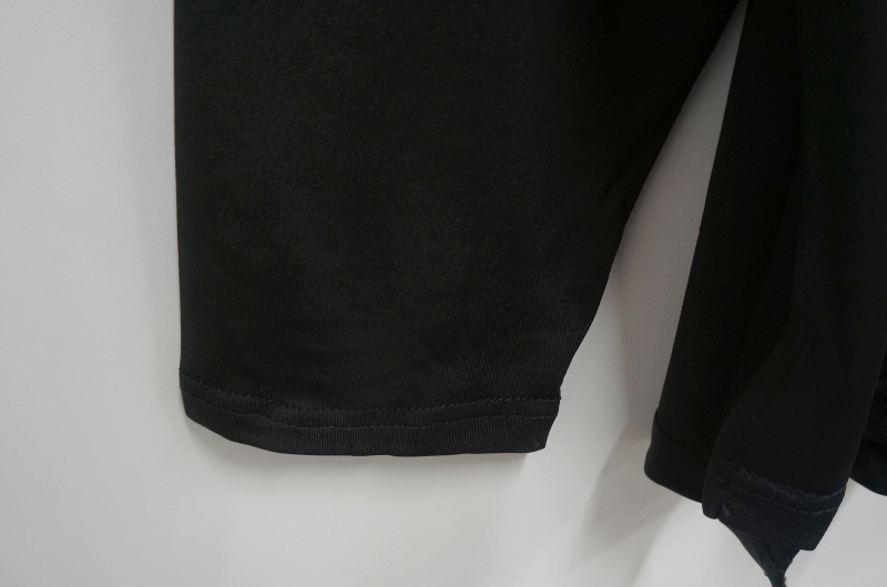 long sleeved tee detail image-S1L4